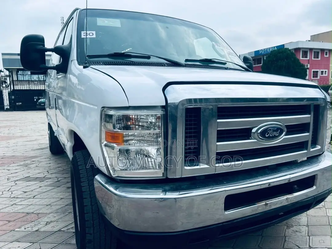 Ford E250 2014 White
