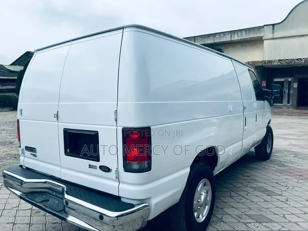 Ford E250 2014 White