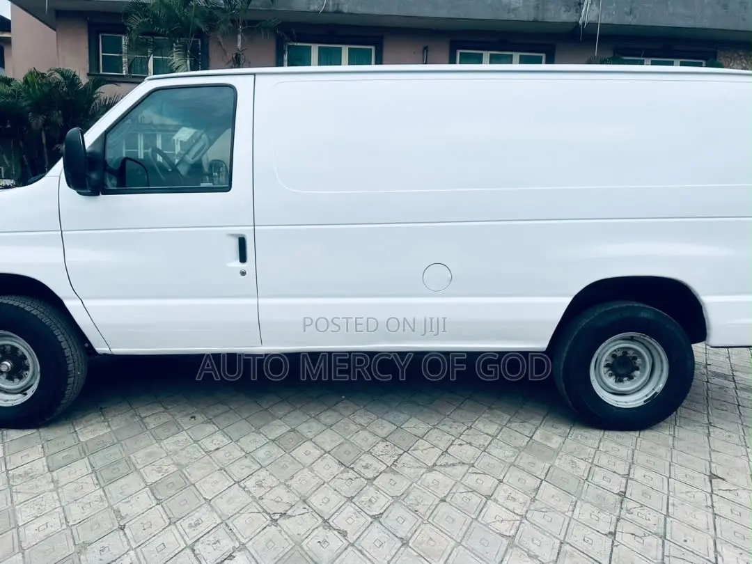 Ford E250 2014 White
