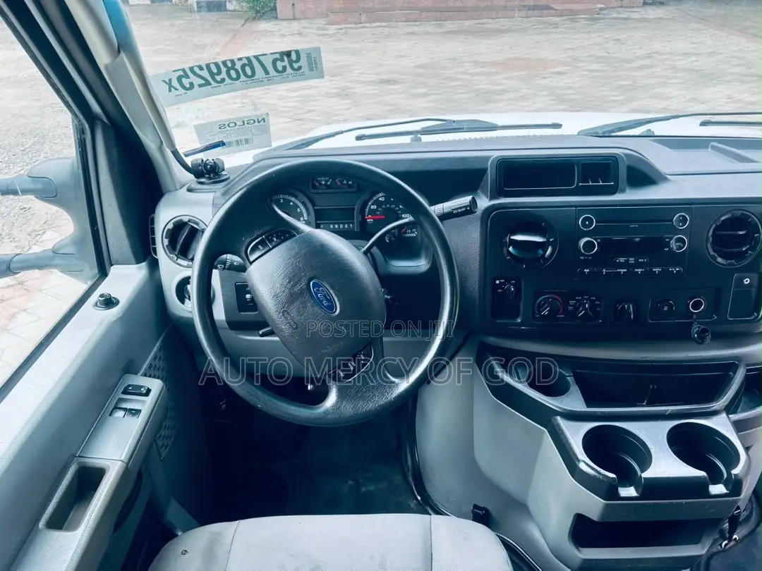 Ford E250 2014 White