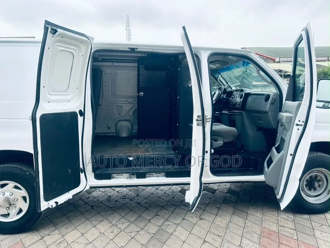 Ford E250 2014 White