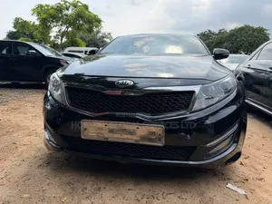 Kia K5 2010 Black