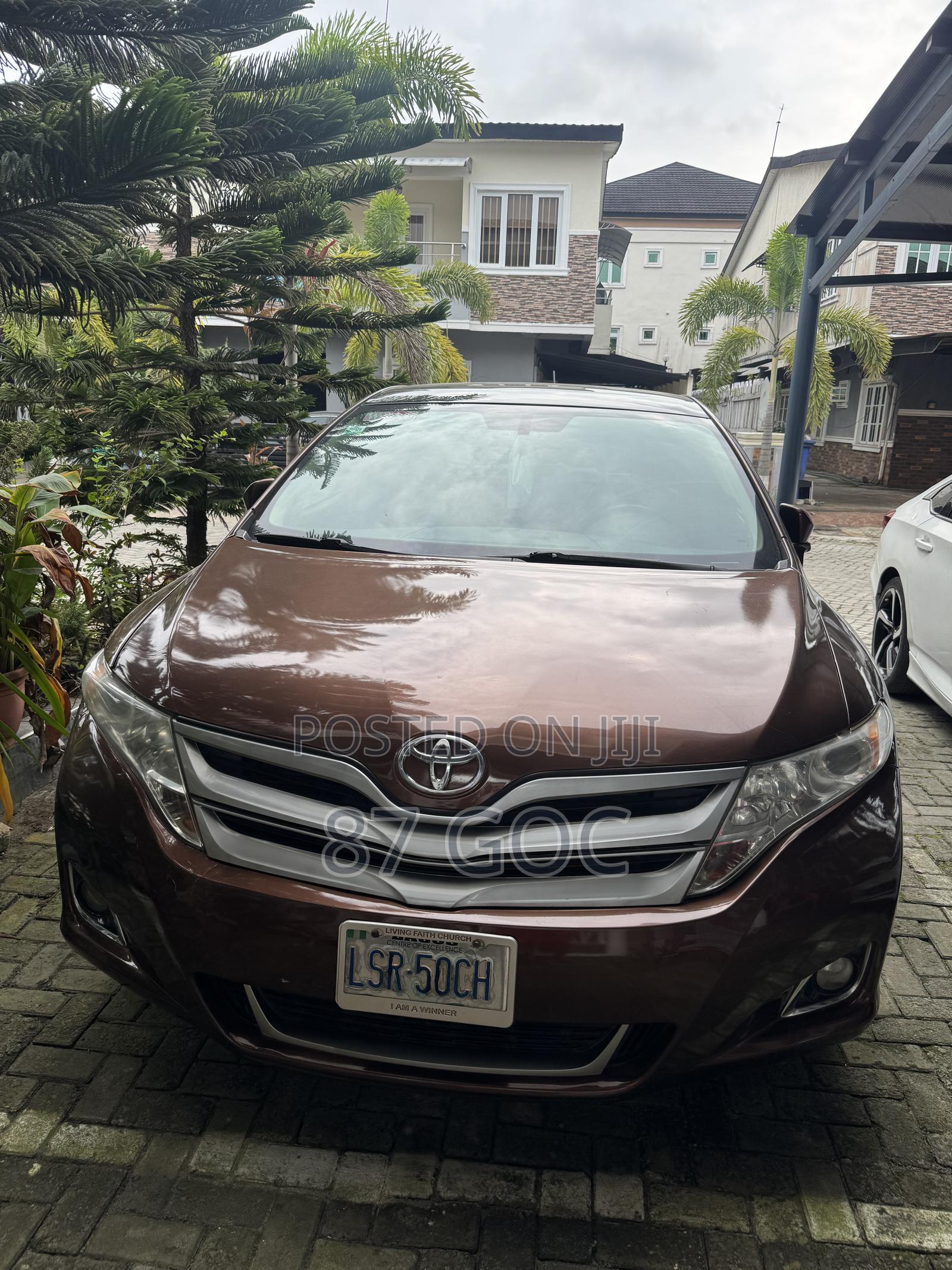 Toyota Venza XLE 2013 Brown