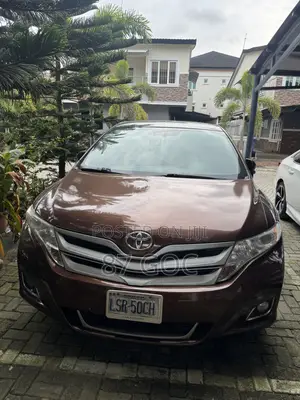 Toyota Venza XLE 2013 Brown