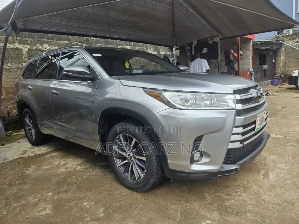 Toyota Highlander 2017 Silver