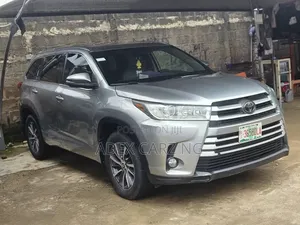 Toyota Highlander 2017 Silver