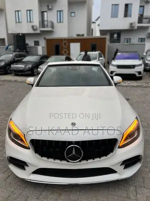 Mercedes-Benz C300 2020 White