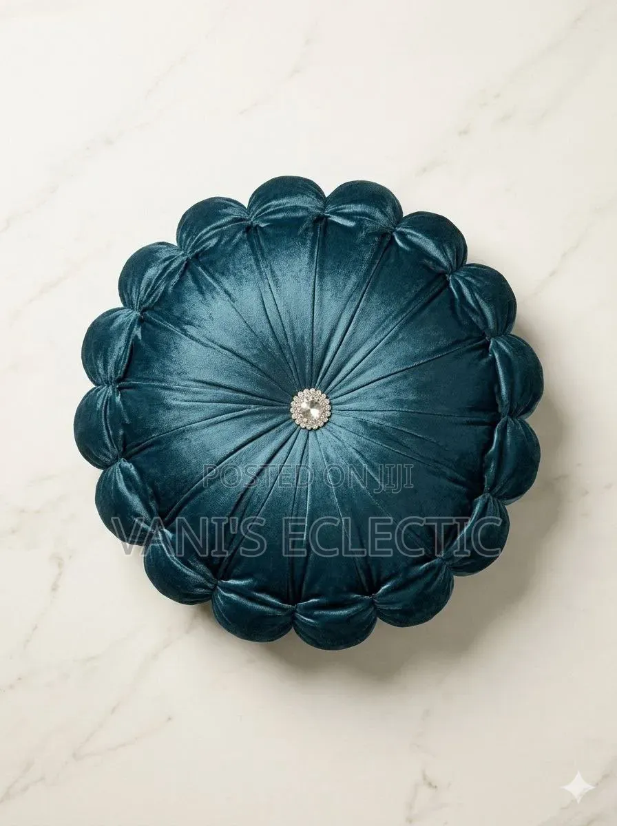 Classic Plush Beautiful Throw Pillows