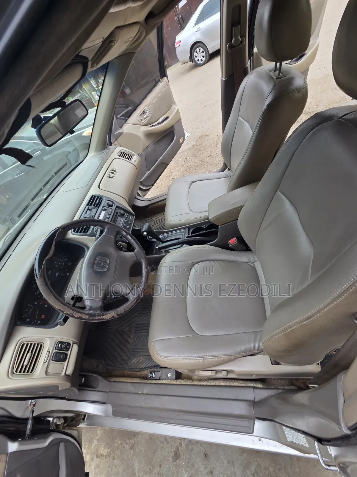 Honda Accord 2000 Silver