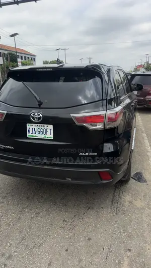 Toyota Highlander 2016 Black