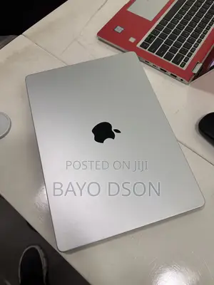 Laptop Apple MacBook Pro 2021 M1 32GB Intel Core i9 SSD 512GB
