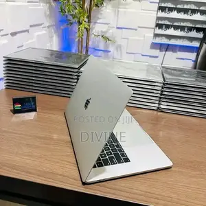 New Laptop Apple MacBook Pro 2019 16GB Intel Core i7 SSD 1T