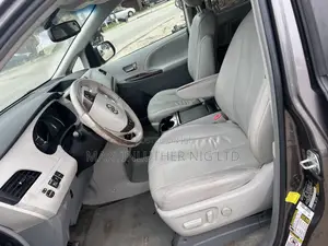 Toyota Sienna XLE 8 Passenger 2012 Gray