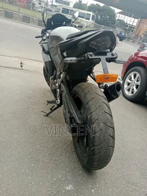 Honda CBR 2022 Beige