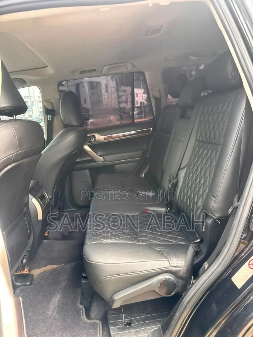 Lexus GX 2012 Black