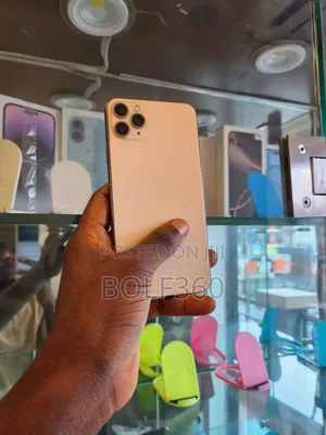 Apple iPhone 11 Pro Max 64 GB Gold