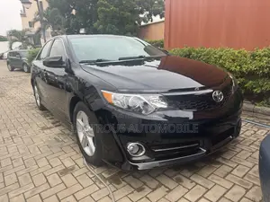 Toyota Camry SE 4dr Sedan (2.5L 4cyl 6A) 2012 Black