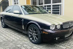 Jaguar XJ 4.2 Super V8 Automatic 2009 Brown