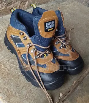 Safety Jogger Works Safety Boot – Very Good Condition