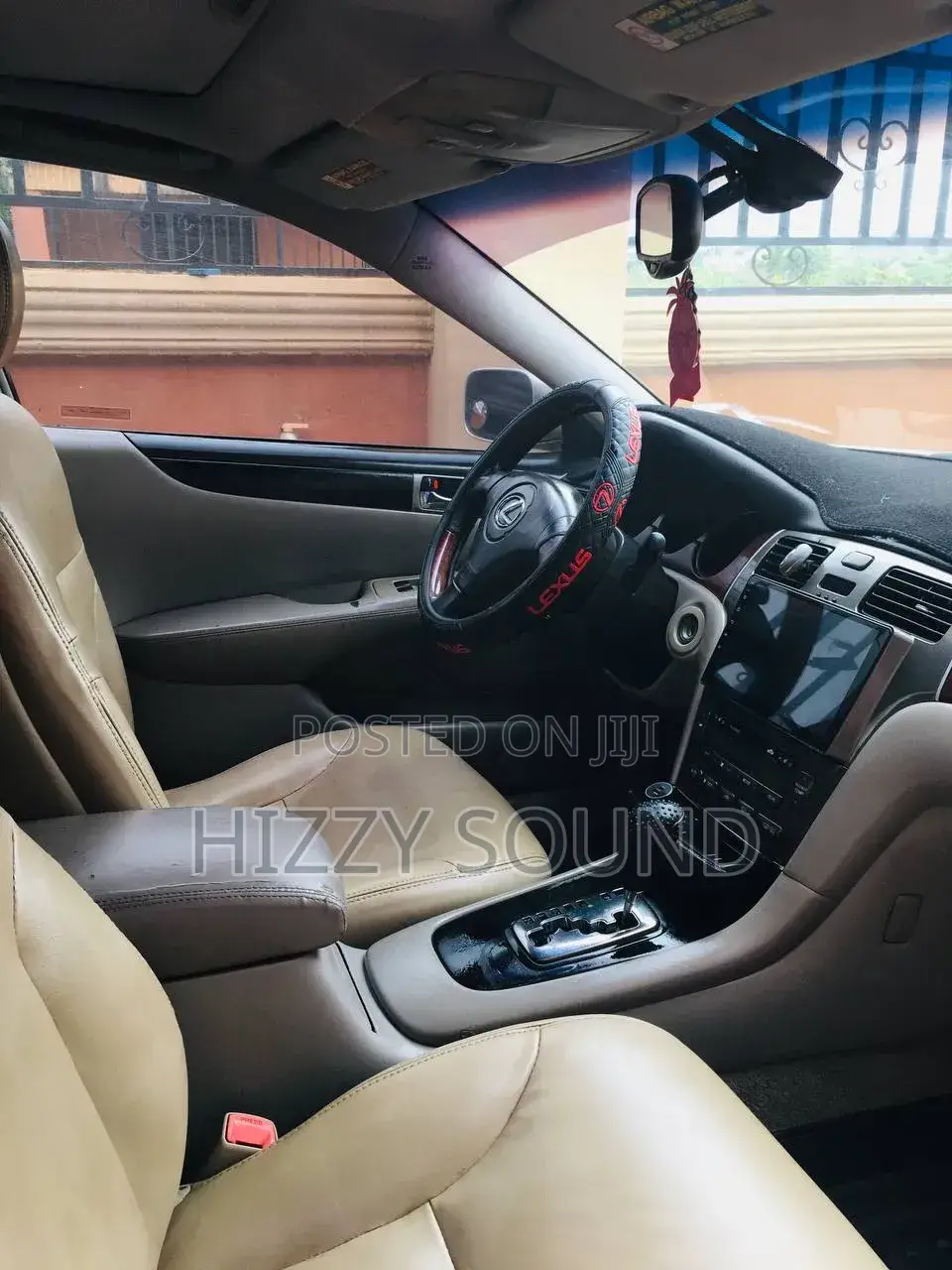 Lexus ES 2022 Silver