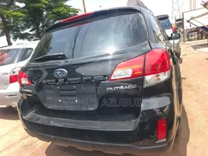 Subaru Outback 2010 Black