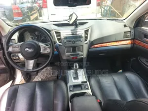 Subaru Outback 2010 Black