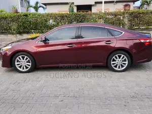 Toyota Avalon XLE 4dr Sedan (3.5L 6cyl 6A) 2014 Burgundy