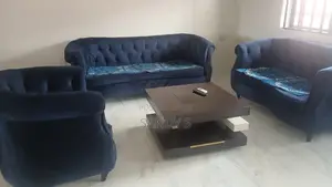 Elegant 6-Seater Sofa Set – Good Condition