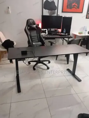 1.6 Meter Adjustable Table