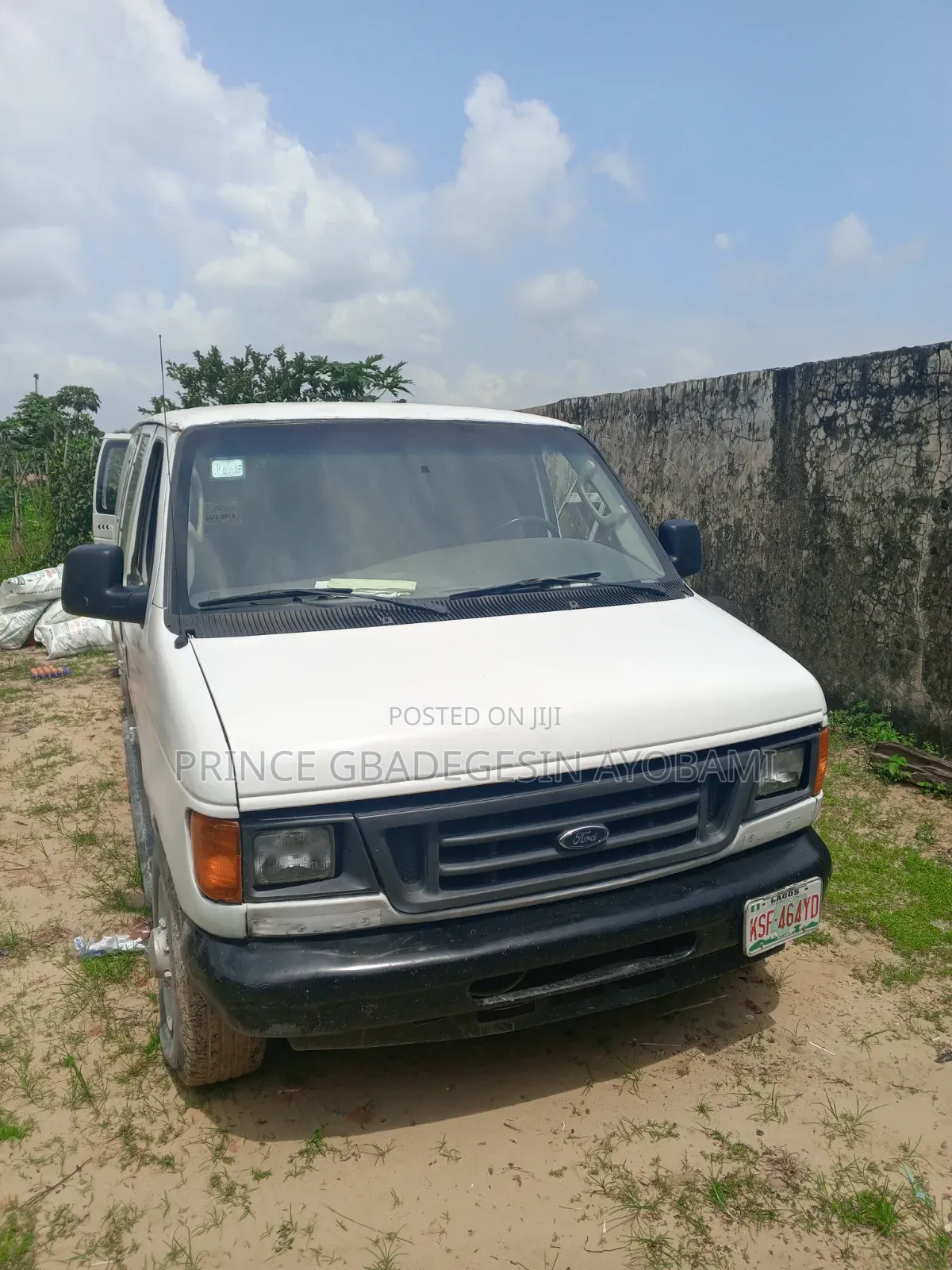 Ford E350 2006 White