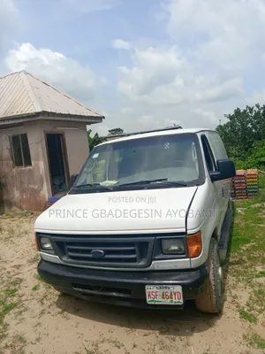 Ford E350 2006 White