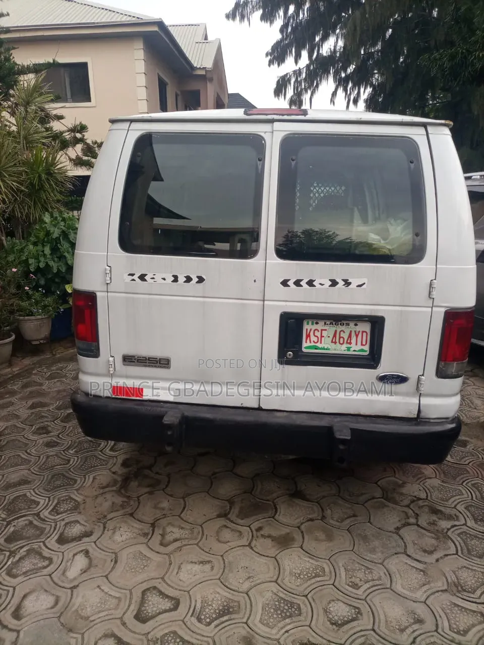 Ford E350 2006 White