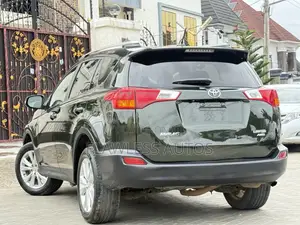 Toyota RAV4 2014 Green