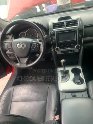 Toyota Camry SE 4dr Sedan (2.5L 4cyl 6A) 2013 Red