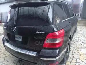 Mercedes-Benz GLK-Class 2010 Black