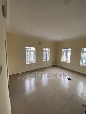 3bdrm Block of Flats in Fo1, Kubwa for rent