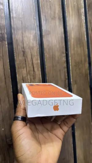 New Apple iPhone 17 Pro Max 256 GB Orange