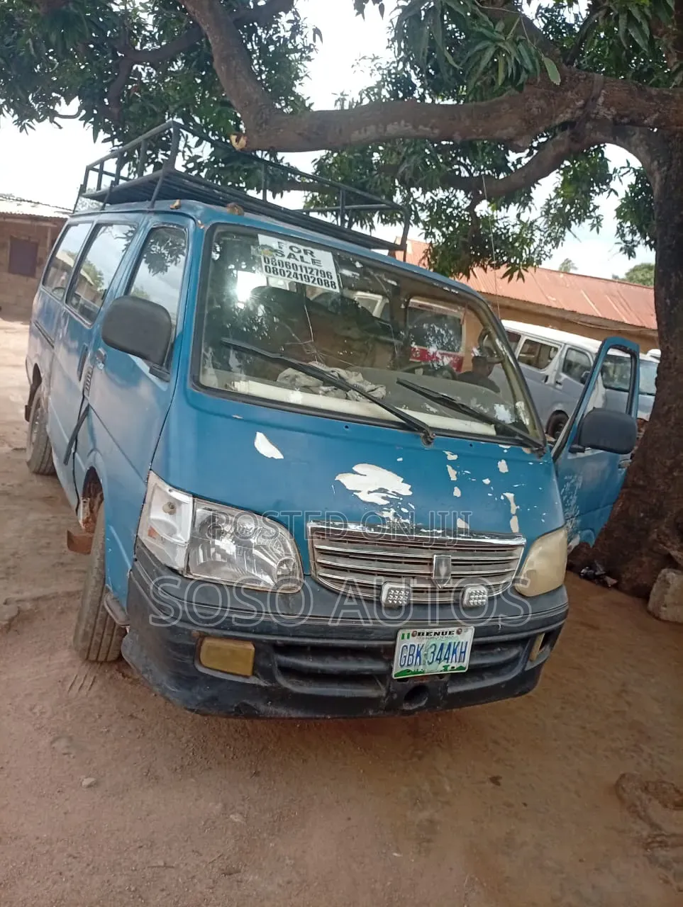 Toyota HiAce 2004 Blue