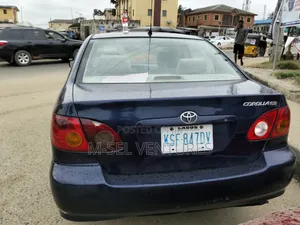 Toyota Corolla 2004 Blue