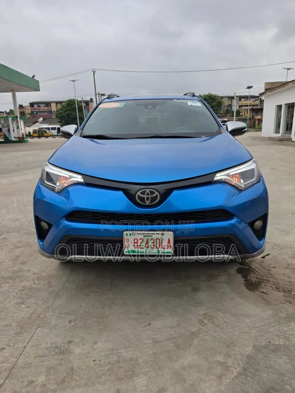 Toyota RAV4 2018 Blue