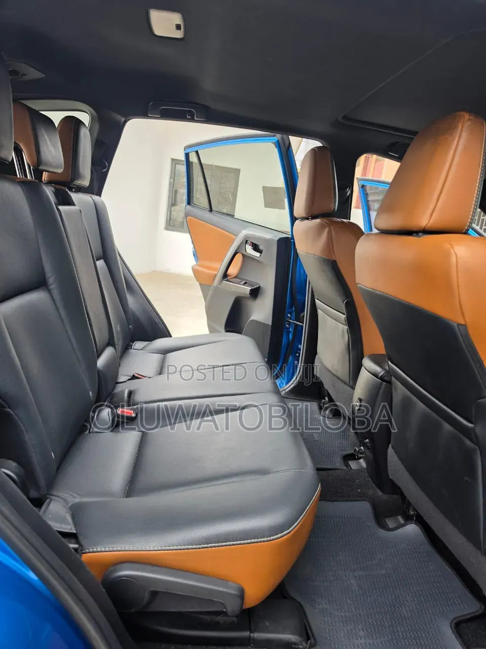Toyota RAV4 2018 Blue