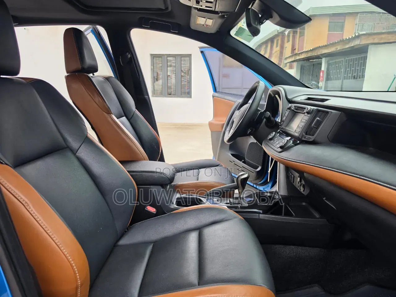 Toyota RAV4 2018 Blue