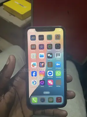 Apple iPhone XR 64 GB Red