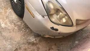 Buscar Vision 2.0 2004 Silver