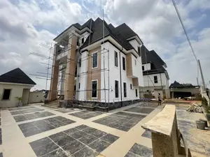 5bdrm Duplex in Dakwo District for sale