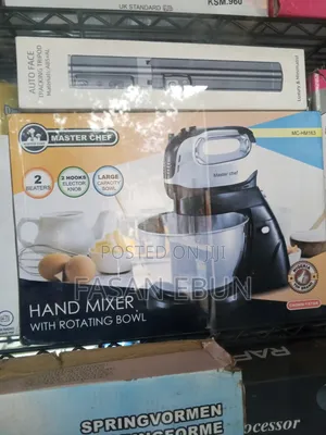 Hand Mixer With Rotating Bowl