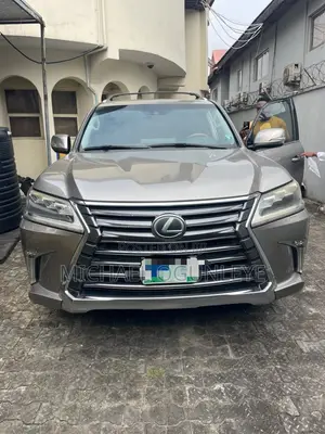 Lexus LX 570 AWD 2017 Gray