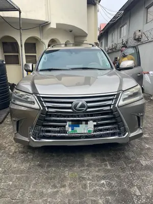 Lexus LX 570 AWD 2017 Gray