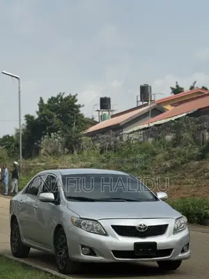 Toyota Corolla 2010 Silver