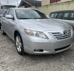 Toyota Camry LE 4dr Sedan (2.4L 4cyl 5A) 2009 Silver
